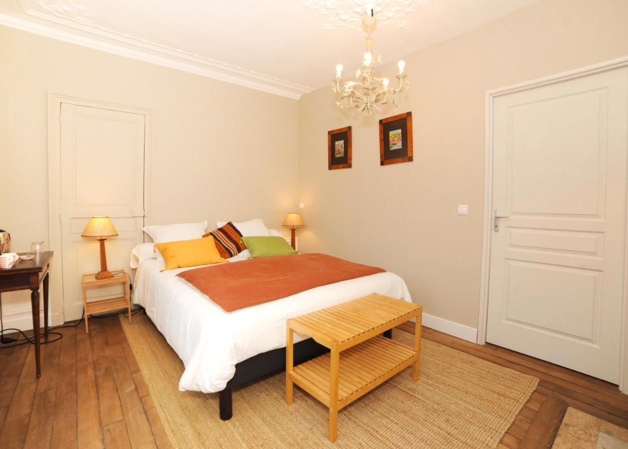 Le Jardin Cathedrale Bed and Breakfast Chartres Eksteriør billede