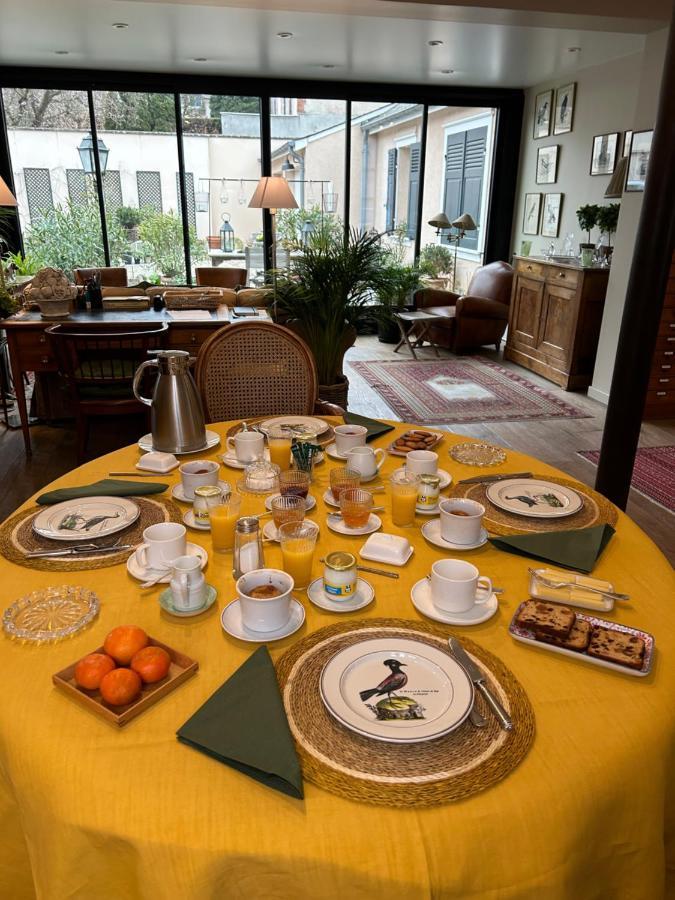 Le Jardin Cathedrale Bed and Breakfast Chartres Eksteriør billede